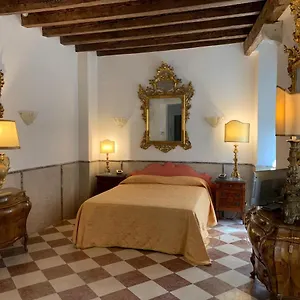Appartamento Luxury In San Marco With Canal View, Venezia